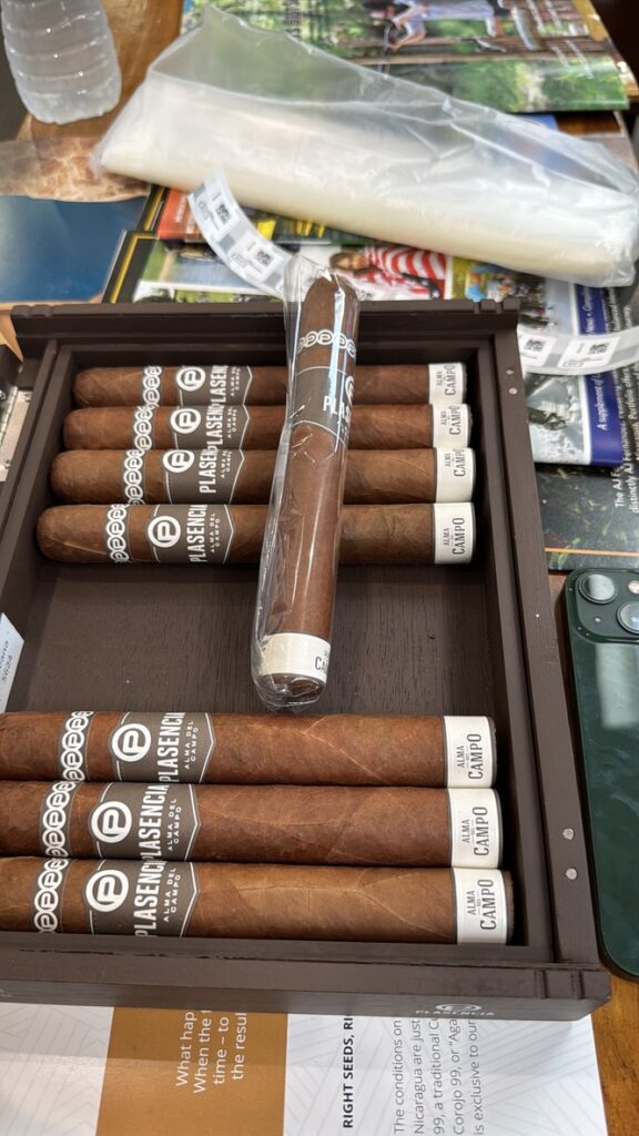 7968CE1A F8F2 4CCB 9DC3 D8AF685B2130 1 105 c