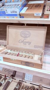 JM Cigars - Padron, Ashton, Arturo Fuentes, Oliva, Liga Privada