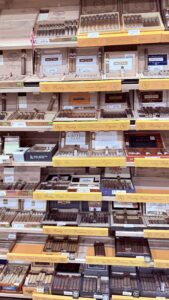 JM Cigars - Padron, Ashton, Arturo Fuentes, Oliva, Liga Privada